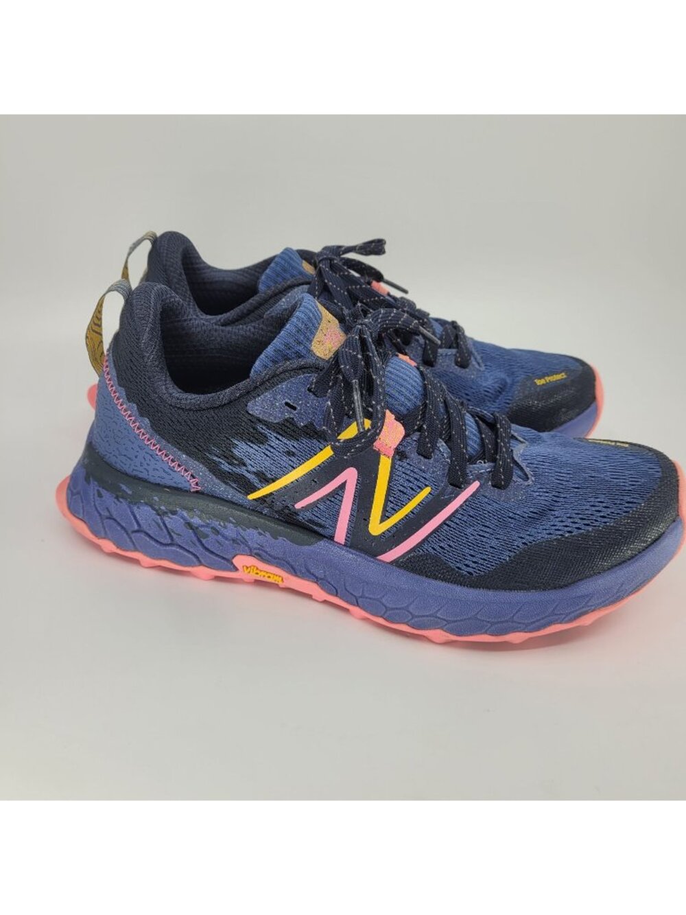 New Balance Fresh Foam HIERRO Trail Running Hiking Shoes Women's Size 7.5 B Blue